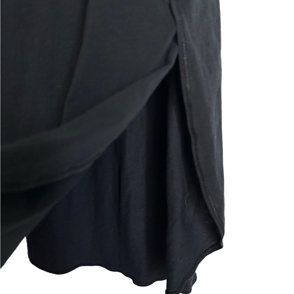 Lululemon Om Split Side Tee- Black/ Size 6 - Picture 6 of 6